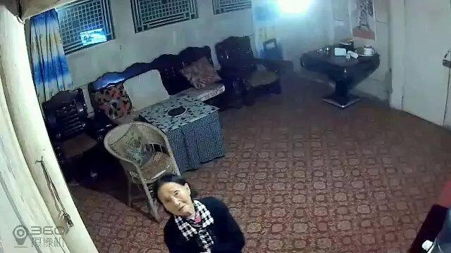 兰华英纪念馆照片:我亲爱的妈妈