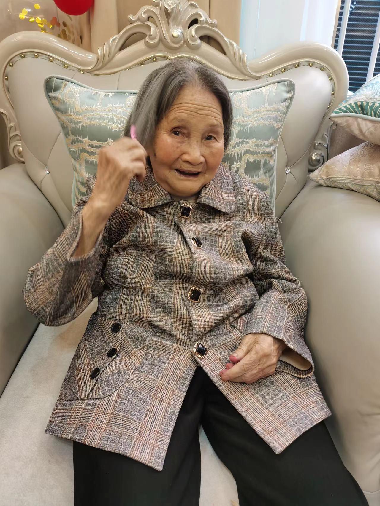 兰华英纪念馆照片:我的妈妈