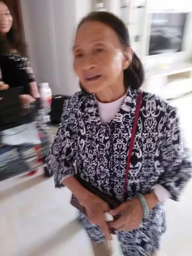 兰华英纪念馆照片:我亲爱的妈妈