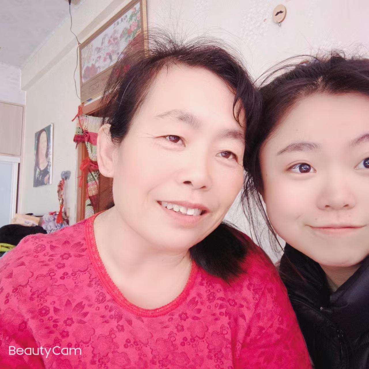 吴术凤纪念馆照片:我和妈妈