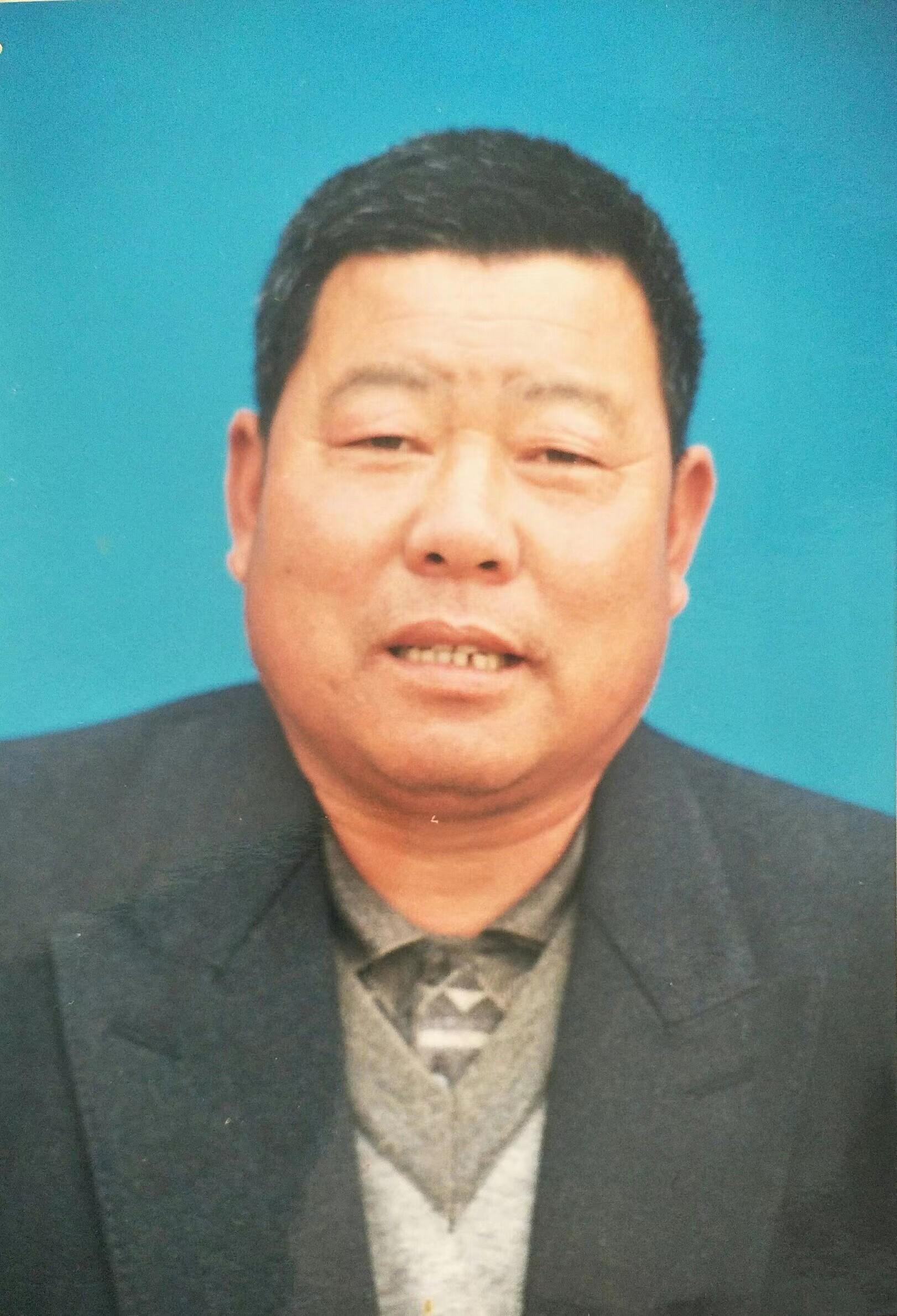 父亲赵小柱纪念馆照片:中年时期的父亲