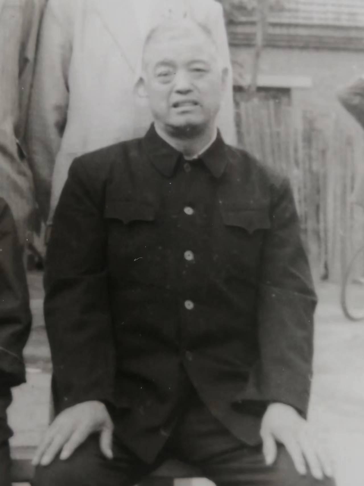 杨俊民网上纪念馆封面照片